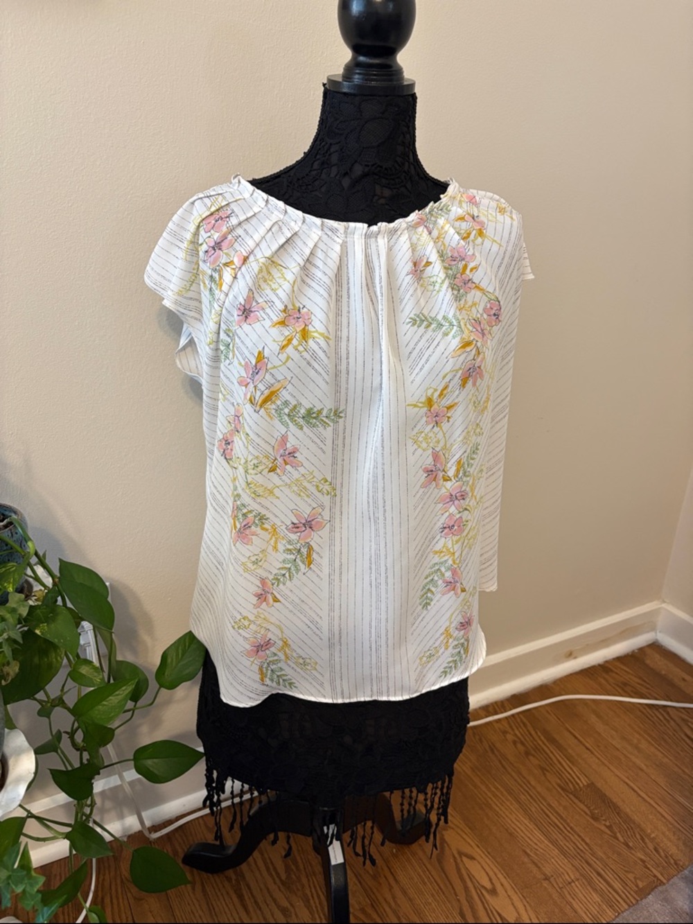 LC Lauren Conrad White Floral Stripe Blouse